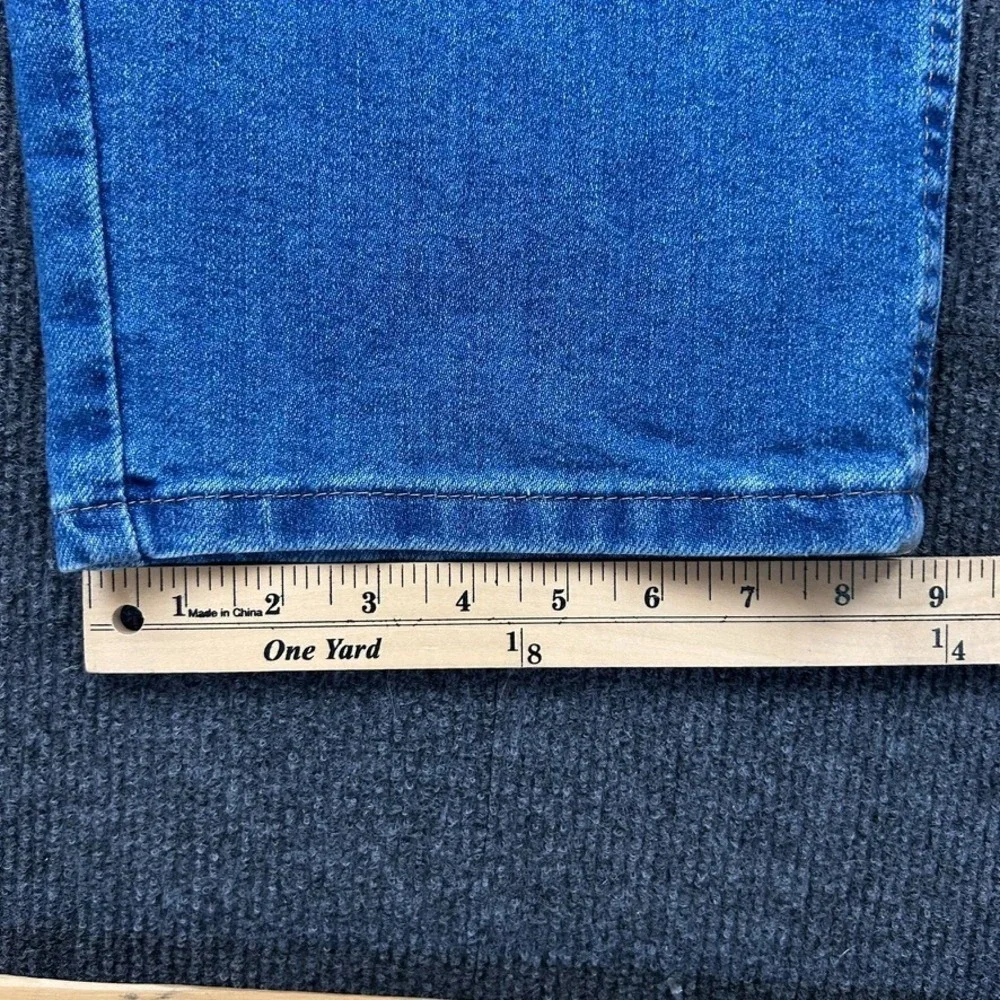 Wrangler Rugged Wear Jeans Mens 44x32 Blue Medium Wash Straight Denim Cowboy
